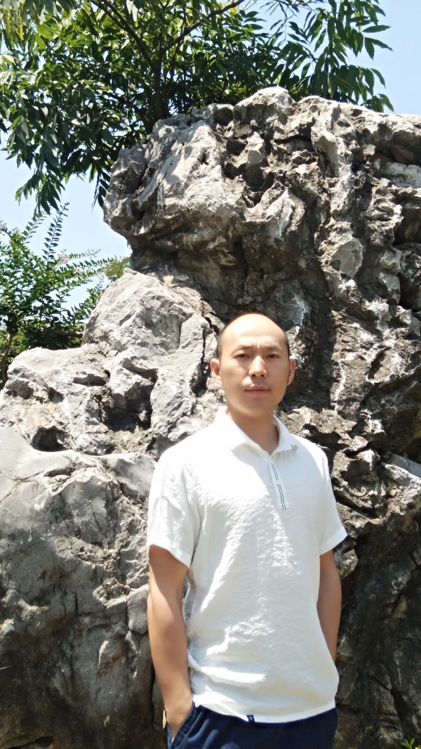 中国景德镇实力派陶艺家方铭作品欣赏 中国景德镇实力派陶艺家方铭作品欣赏