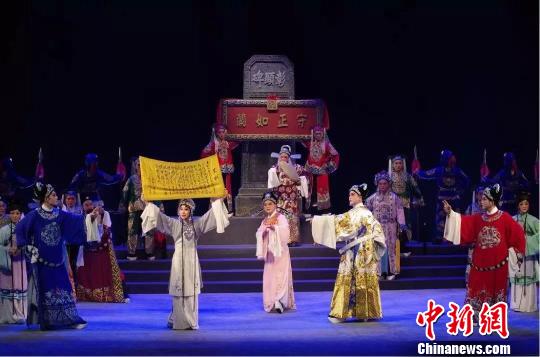 闽剧《兰花赋》剧照。供图 闽剧《兰花赋》剧照。供图